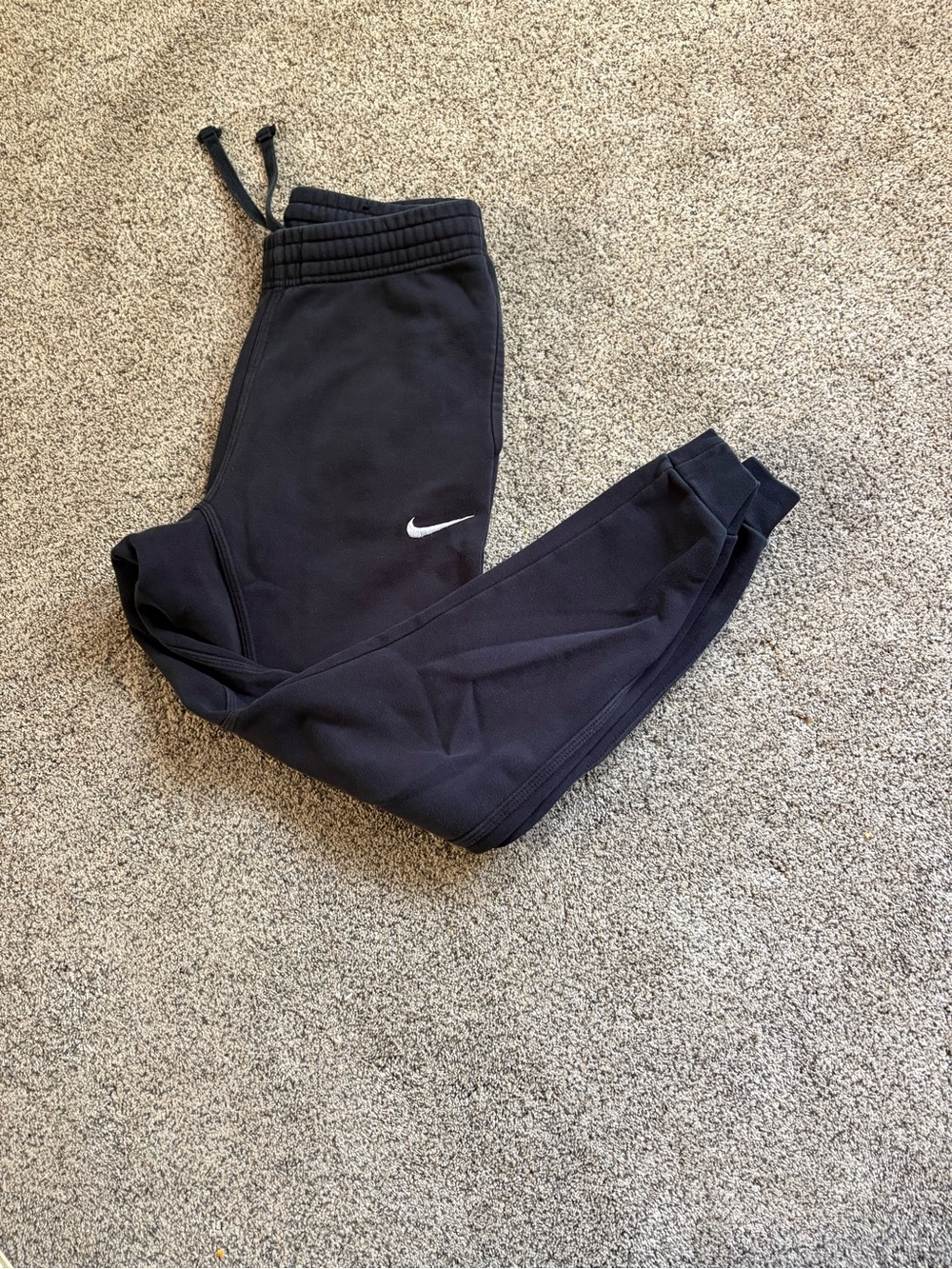 Nike Men's Black Cuffed Jogger Sweatpants Embroidered Swoosh Size Small